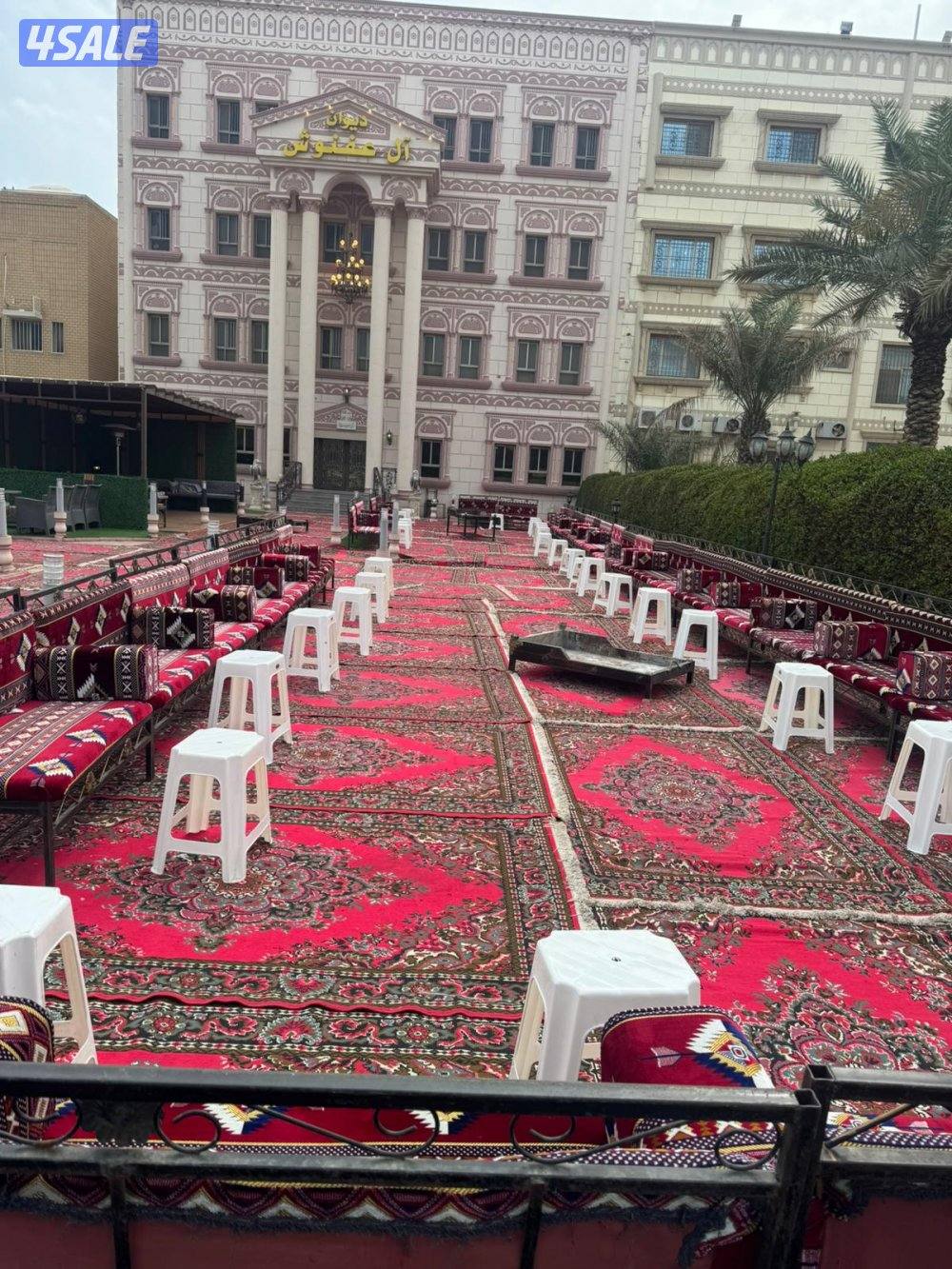 تأجير كراسي وطاولات وكنب حديد مطروق وزينه منازل0