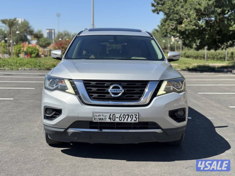 للبيع نيسان باثفايندر SL موديل 2018 كامل المواصفات  / 4WD7