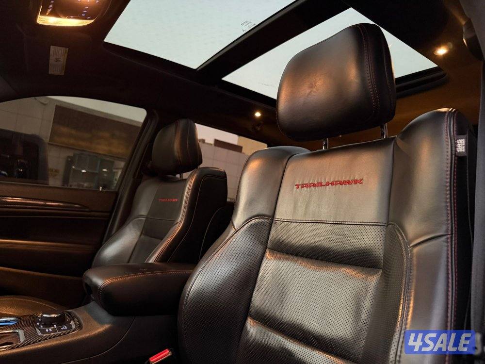 GRAND CHEROKE TRAILHAWK V8 _2018 صبغ الوكالة8