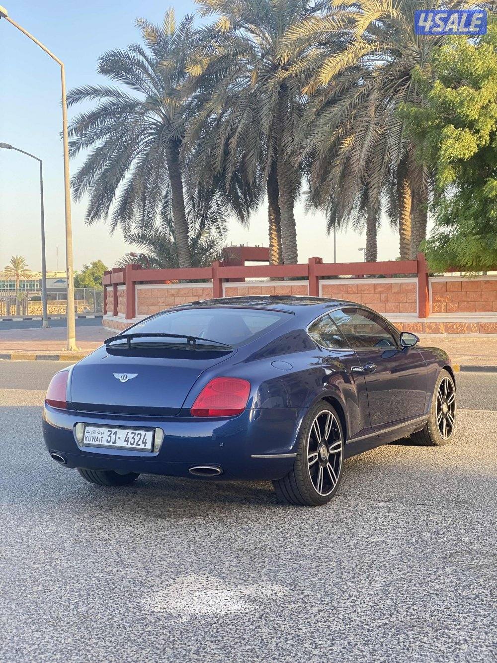 للبيع بينتلي كونتننتال GT / موديل 2009 / بحالة ممتازة12