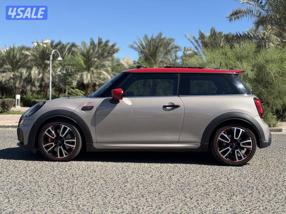 للبيع ميني كوبر JCW موديل 2022 أعلي مواصفات عداد 25 ألف7