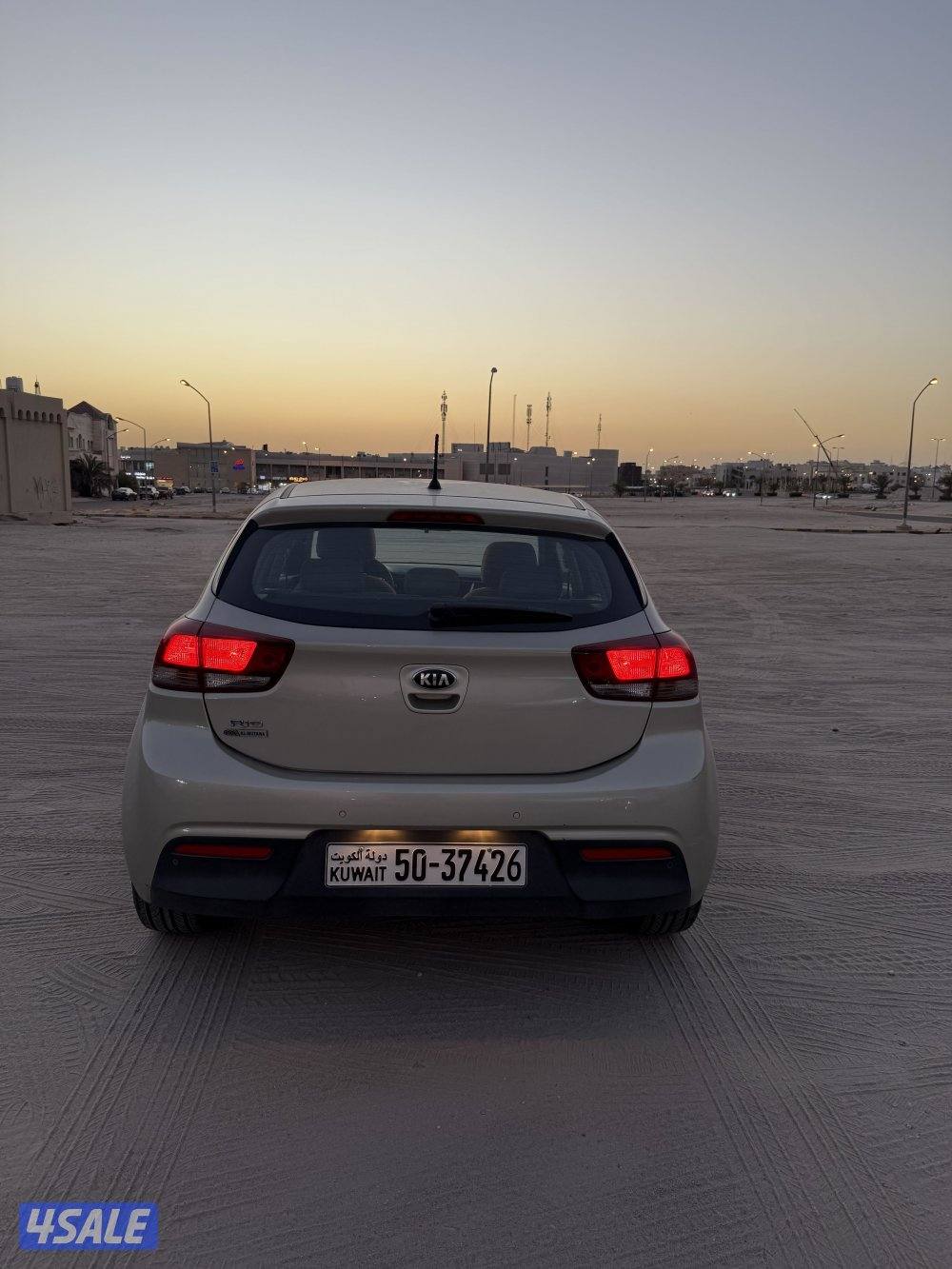 كيا ريو 20187