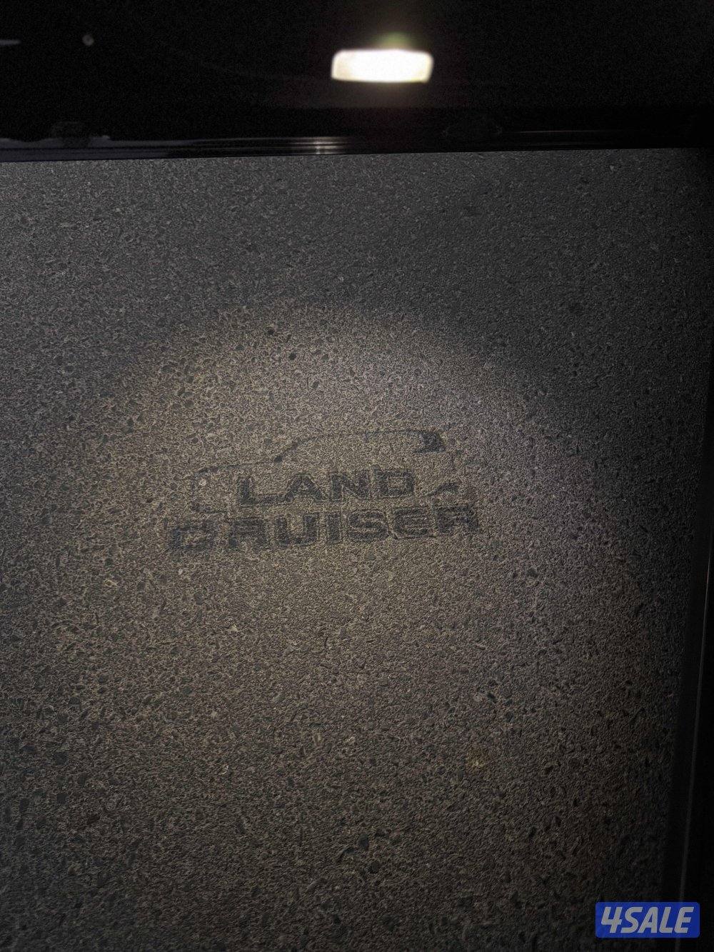 لاند كروزر 2022 VX صبغ الوكاله7