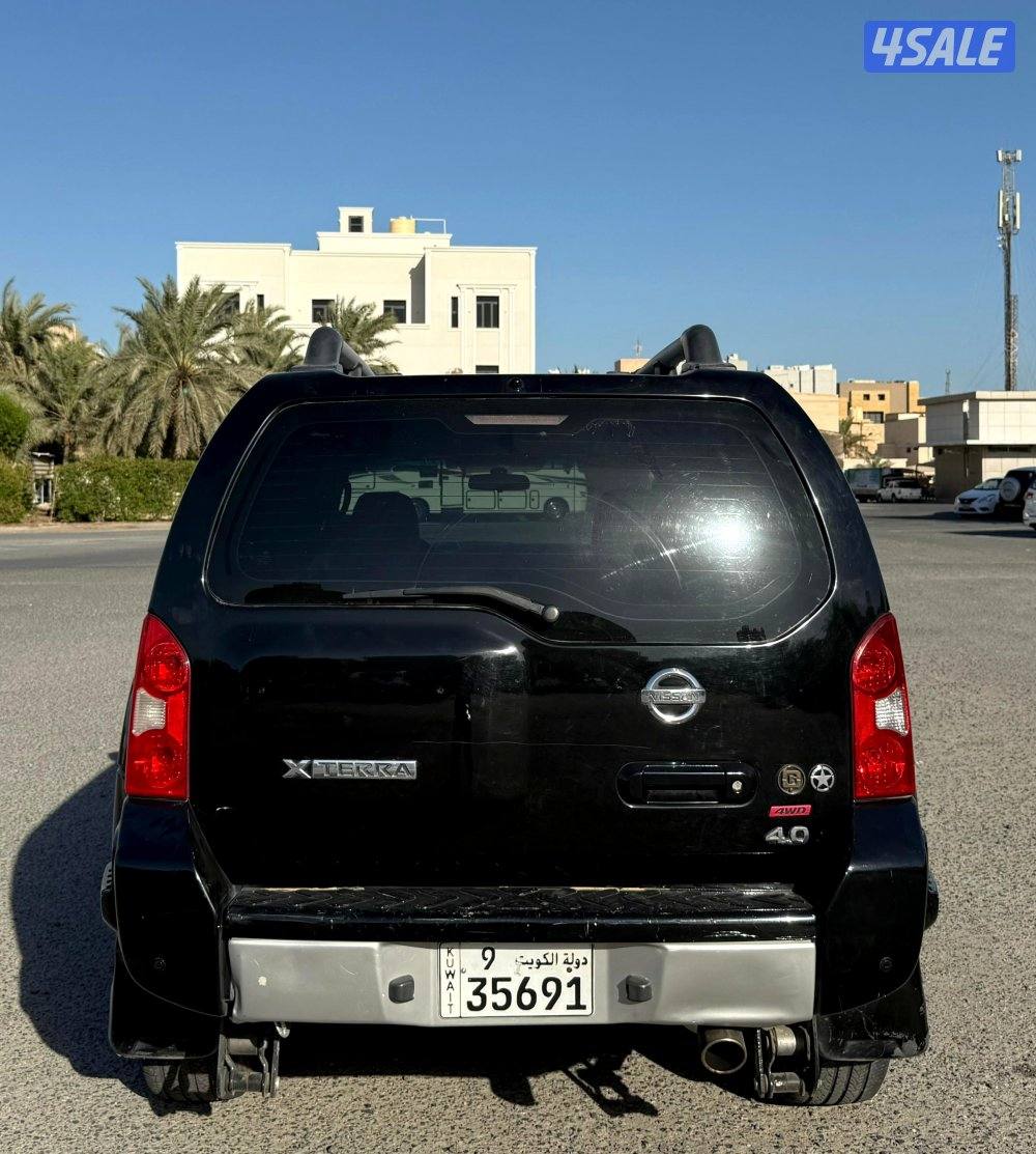 بحالة ممتازة جيب اكستيرا 2010 دبل قير شاشة مجهز للبر عليه معاونيات رفع4