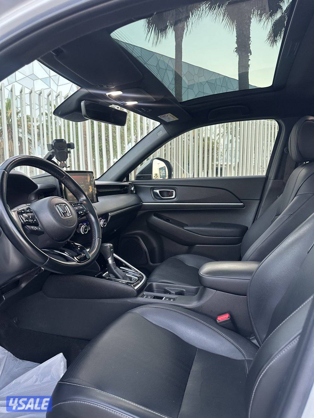 هوندا HR-V-2023 الدرجة الأولى بانوراما.. صبغ الوكالة4
