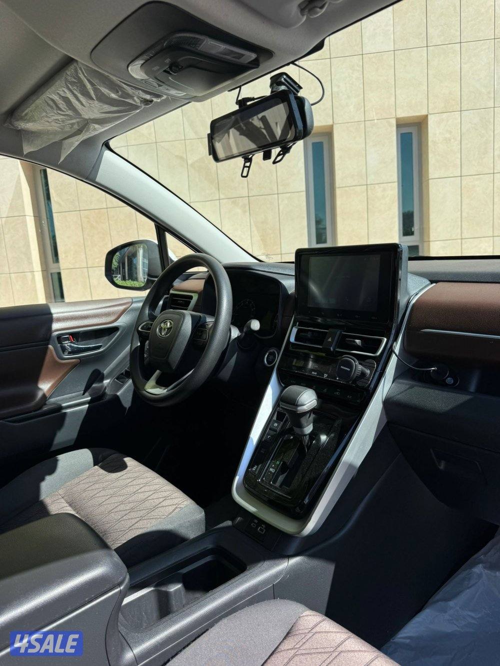 تويوتا انوفا موديل 202413