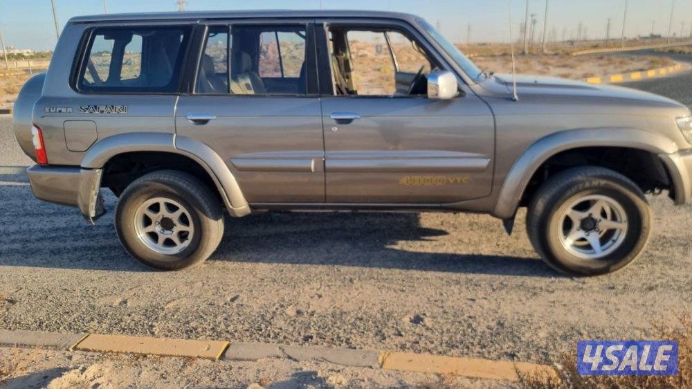 للبيع سفاري ٢٠٠٣5