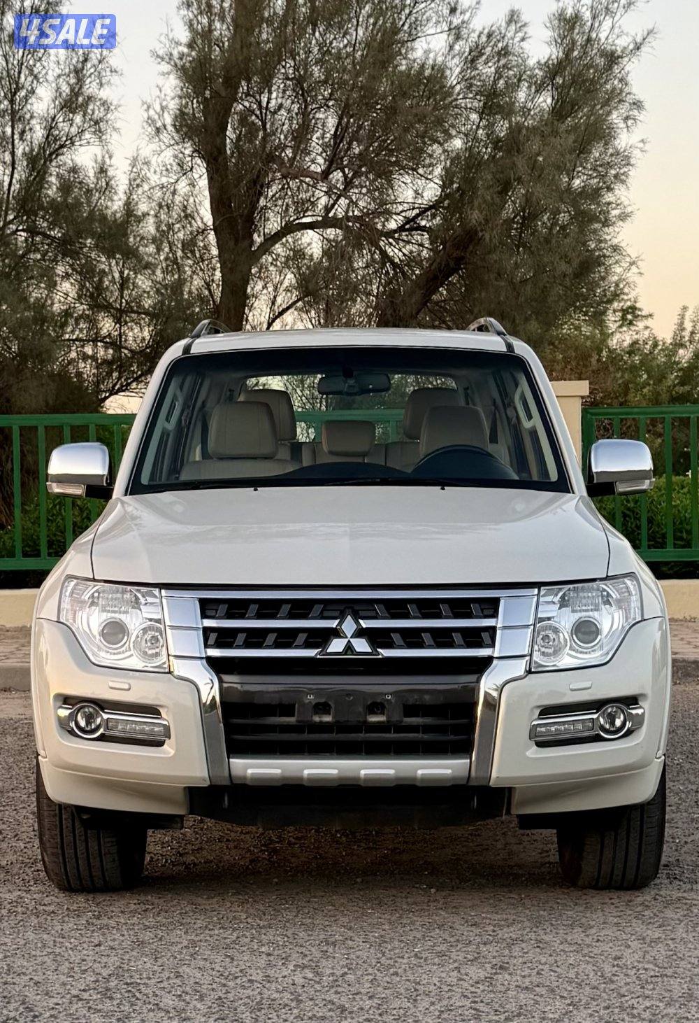 Mitsubishi pajero full option 20225