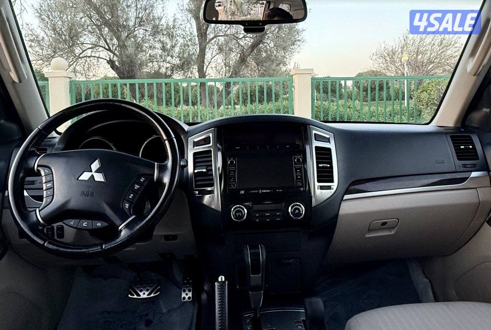 Mitsubishi pajero full option 20228