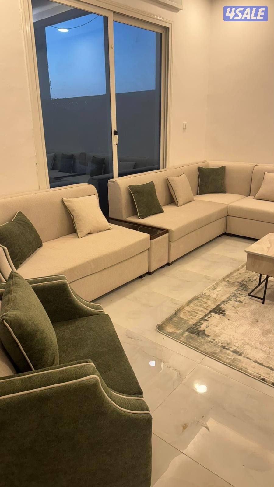 لايجار شاليه ((((( للعائلات فقط ))))))  علي الخور ومقابل خيران مول0