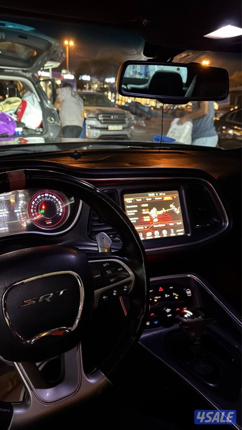 للبيع شالنجر srt1