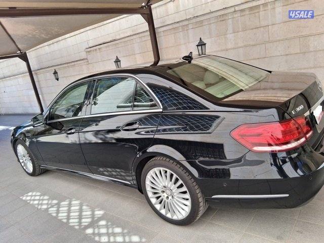 Mercedes-Benz E 300 -Tender1