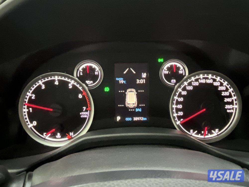 TOYOTA LAND CRUISER 22L3T-GXRAL-S_U3