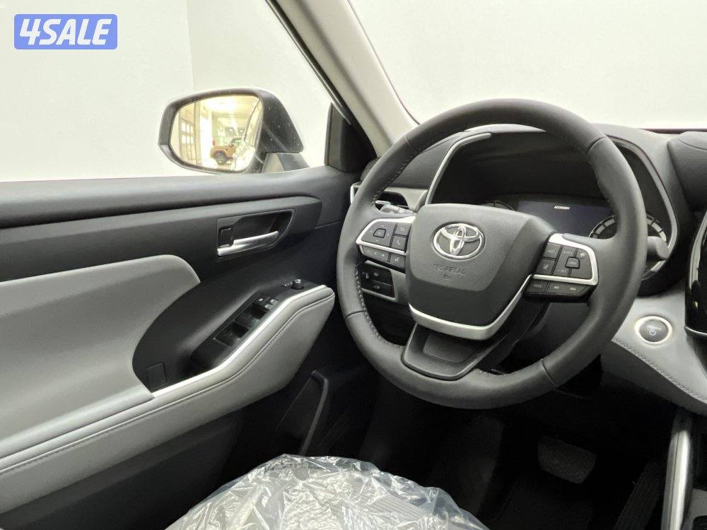 TOYOTA HIGHLANDER 24HL2-M8