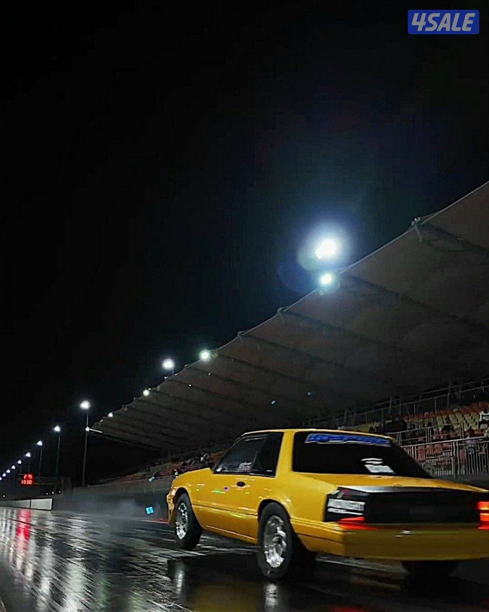 للبيع سيارة سباق فورد موستنق lx5