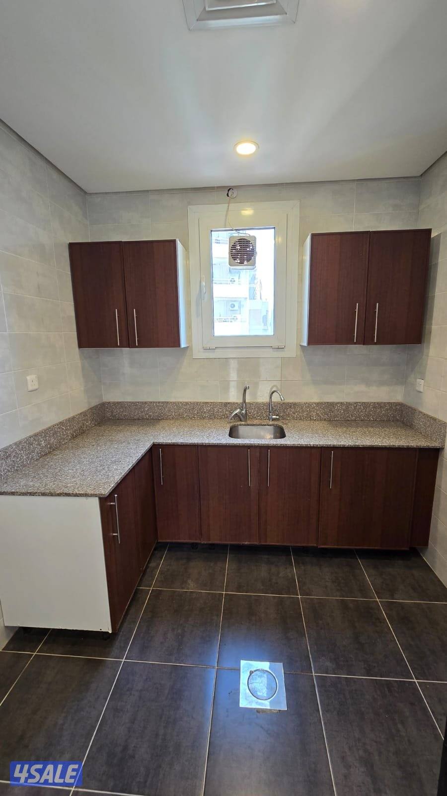 شقة للايجار سوبر ديلوكس رخام بالكامل ٣ غرف وحمامين منهم حمام ماستر10