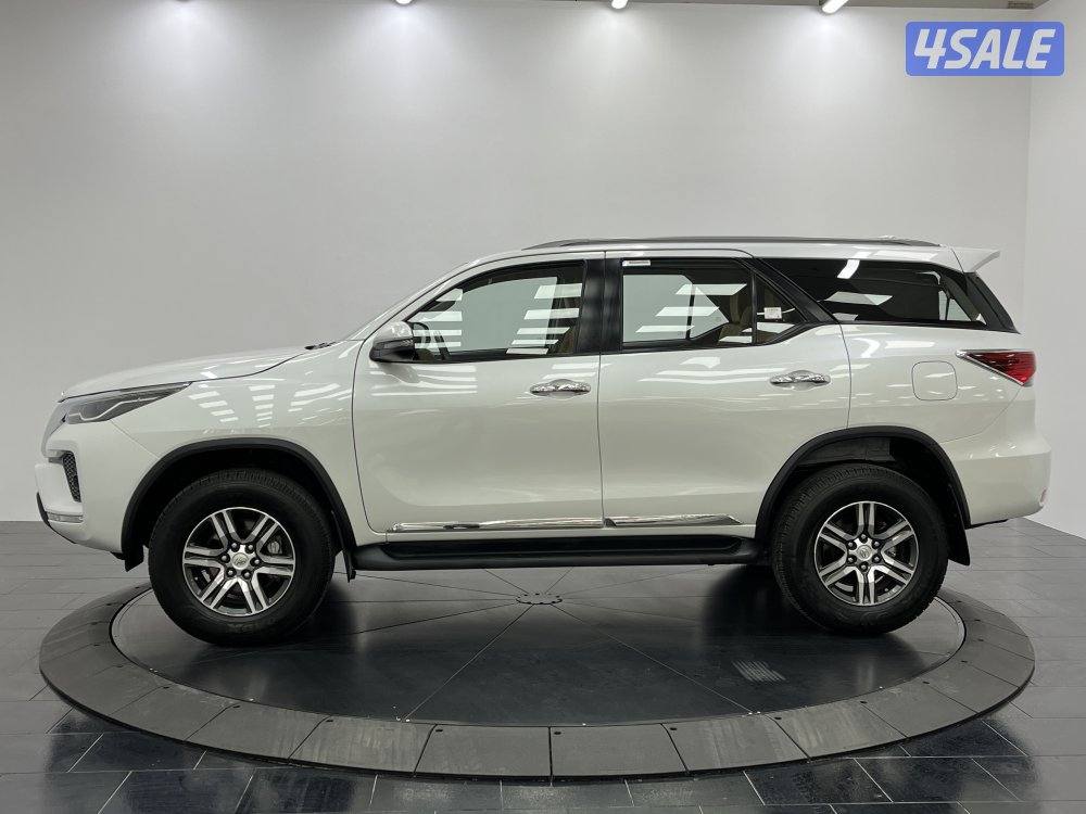 TOYOTA FORTUNER_N 23FT4H_U2