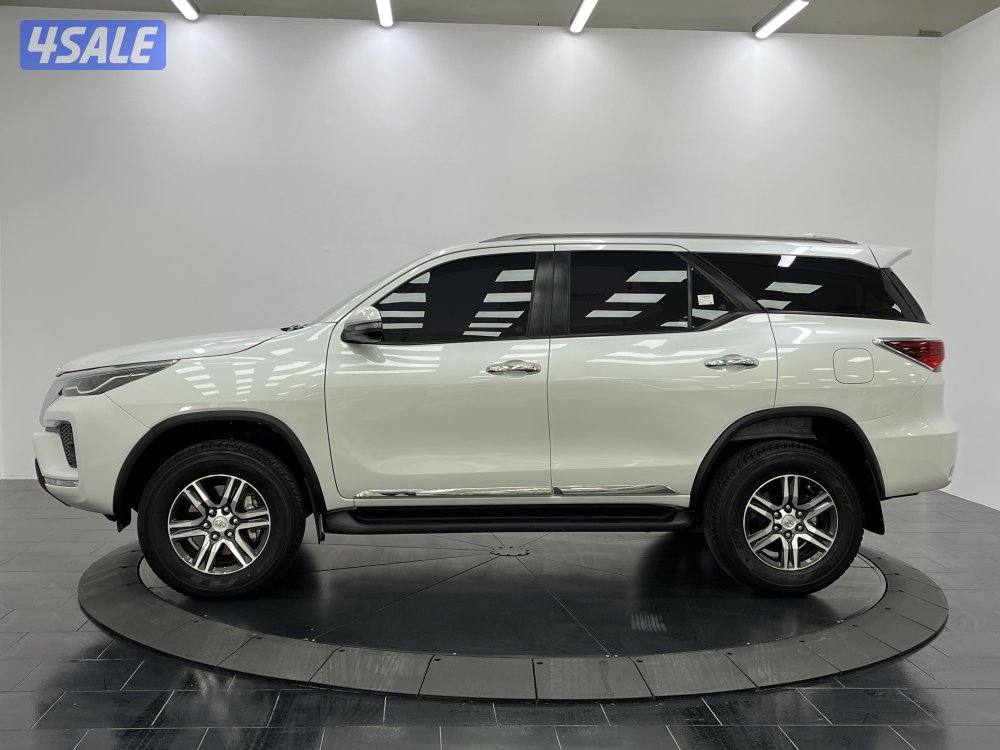 TOYOTA FORTUNER_N 23FT4H_U2