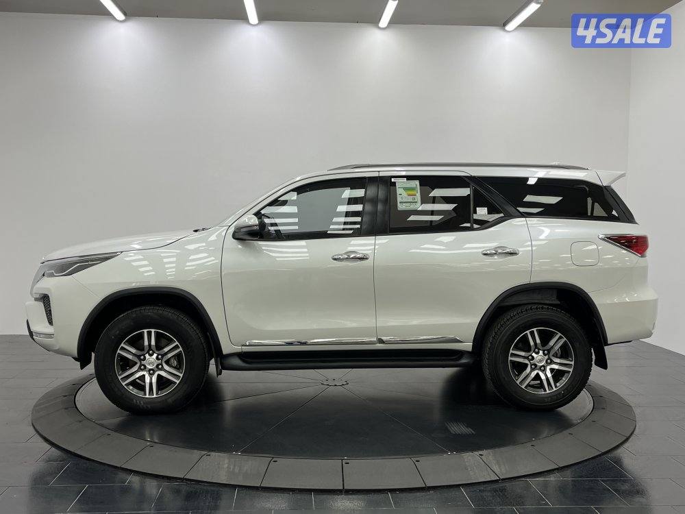 TOYOTA FORTUNER_N 23FT4H_U2