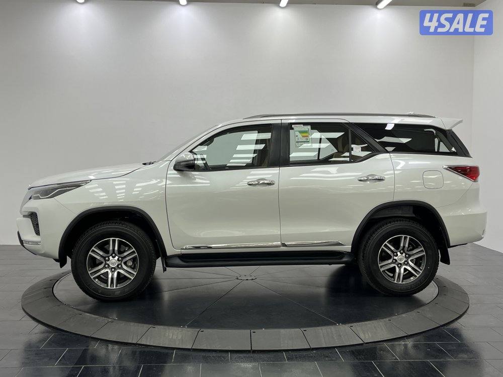 TOYOTA FORTUNER_N 23FT4H_U2