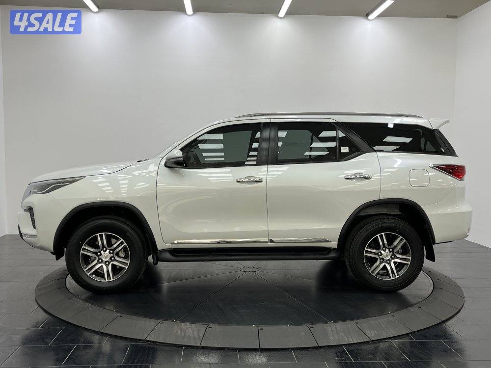 TOYOTA FORTUNER_N 23FT4H_U2