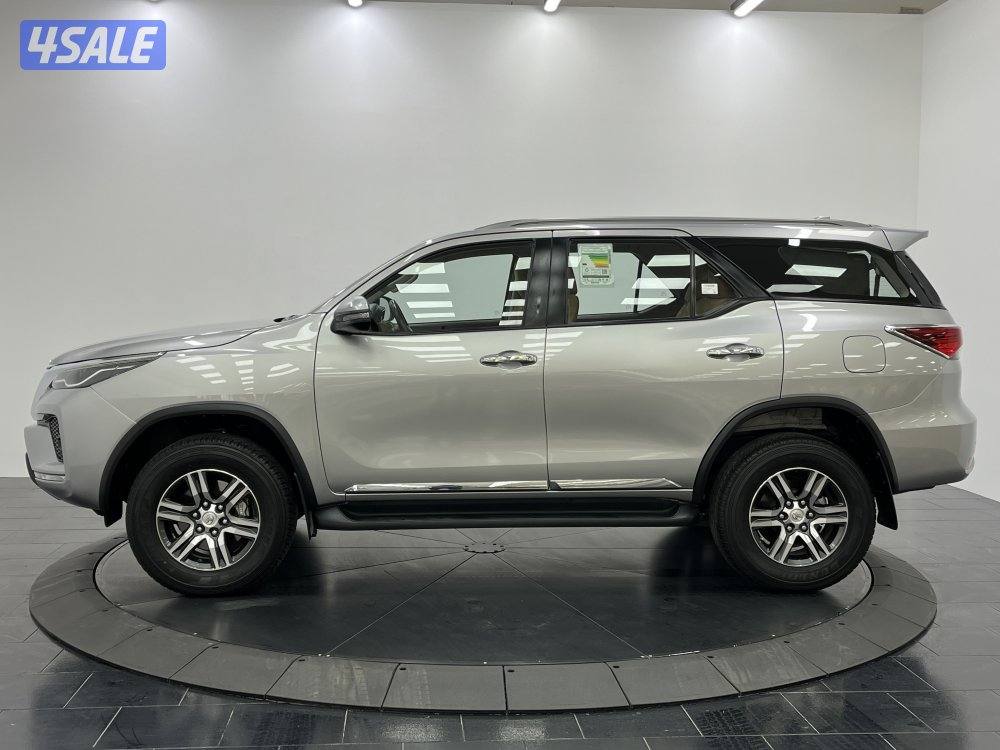 TOYOTA FORTUNER_N 23FT4H_U2