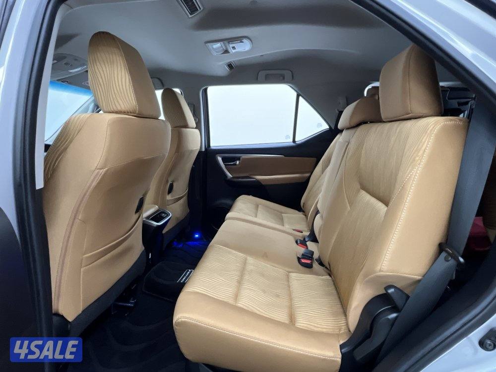 TOYOTA FORTUNER_N 23FT4H_U3
