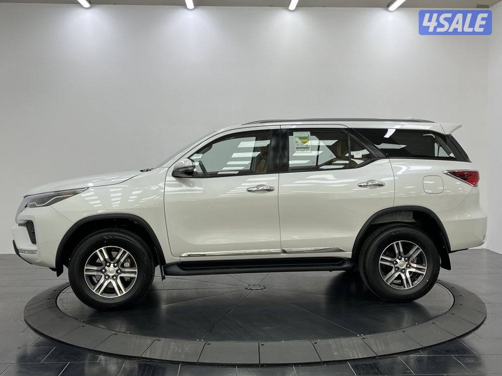 TOYOTA FORTUNER_N 23FT4H_U2
