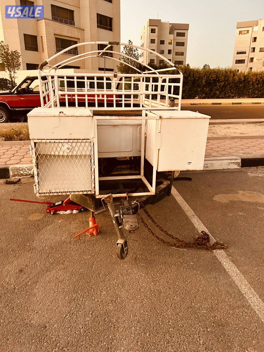 للبيع قلص الوانيت فيه تانكي استيل حنفيه عدد ٢ يمين  يسار مخازن ٣1