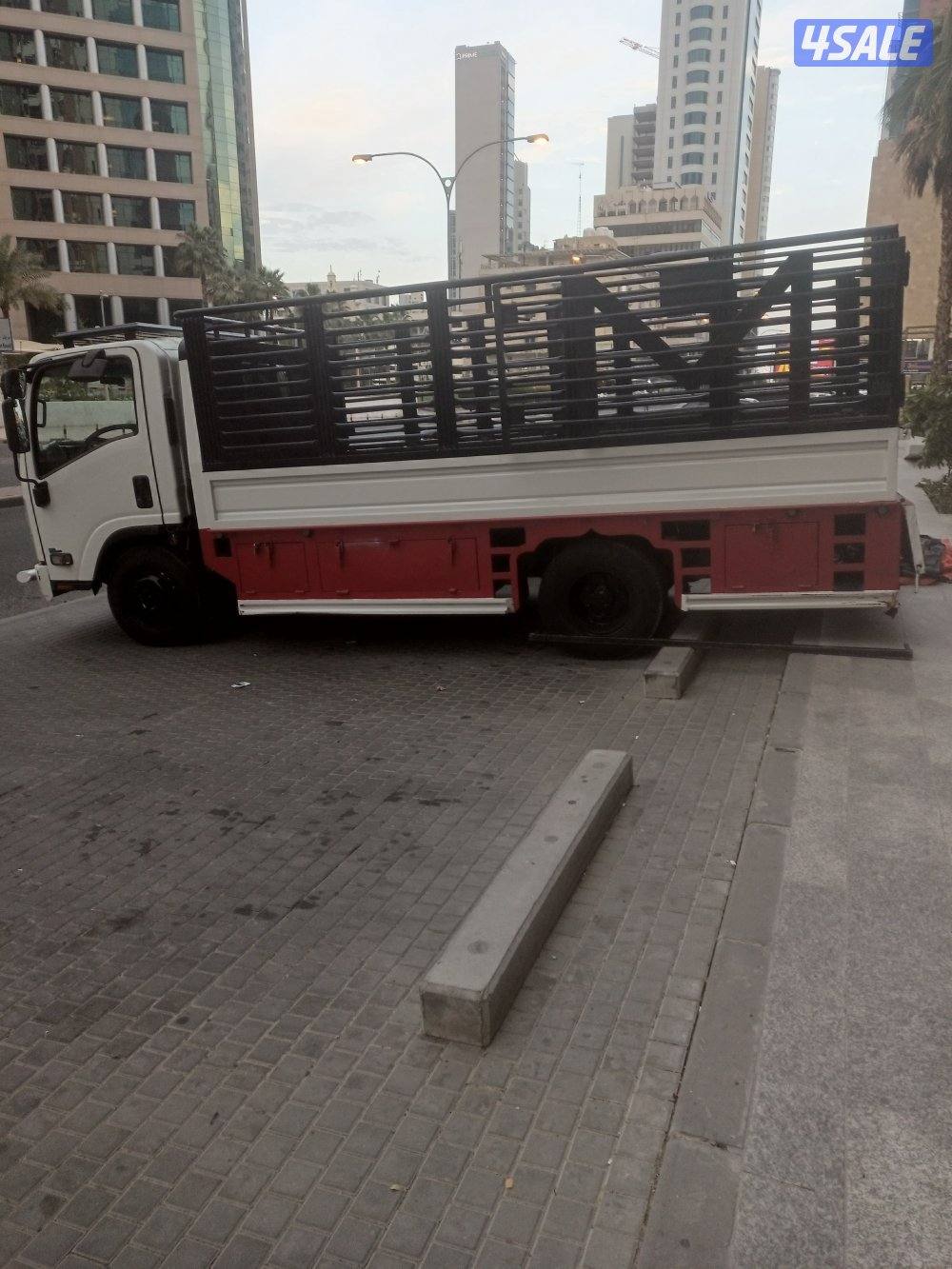 نقل عفش وقط اغراض المحرقه0