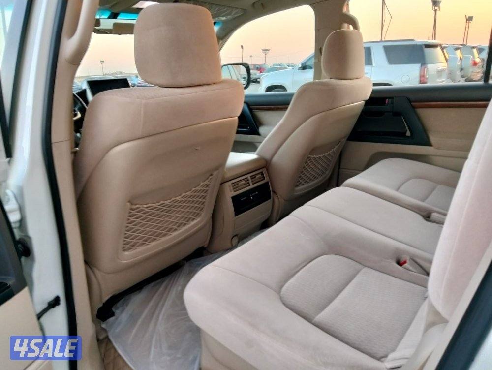 لاندكروزر 8 سلندر5