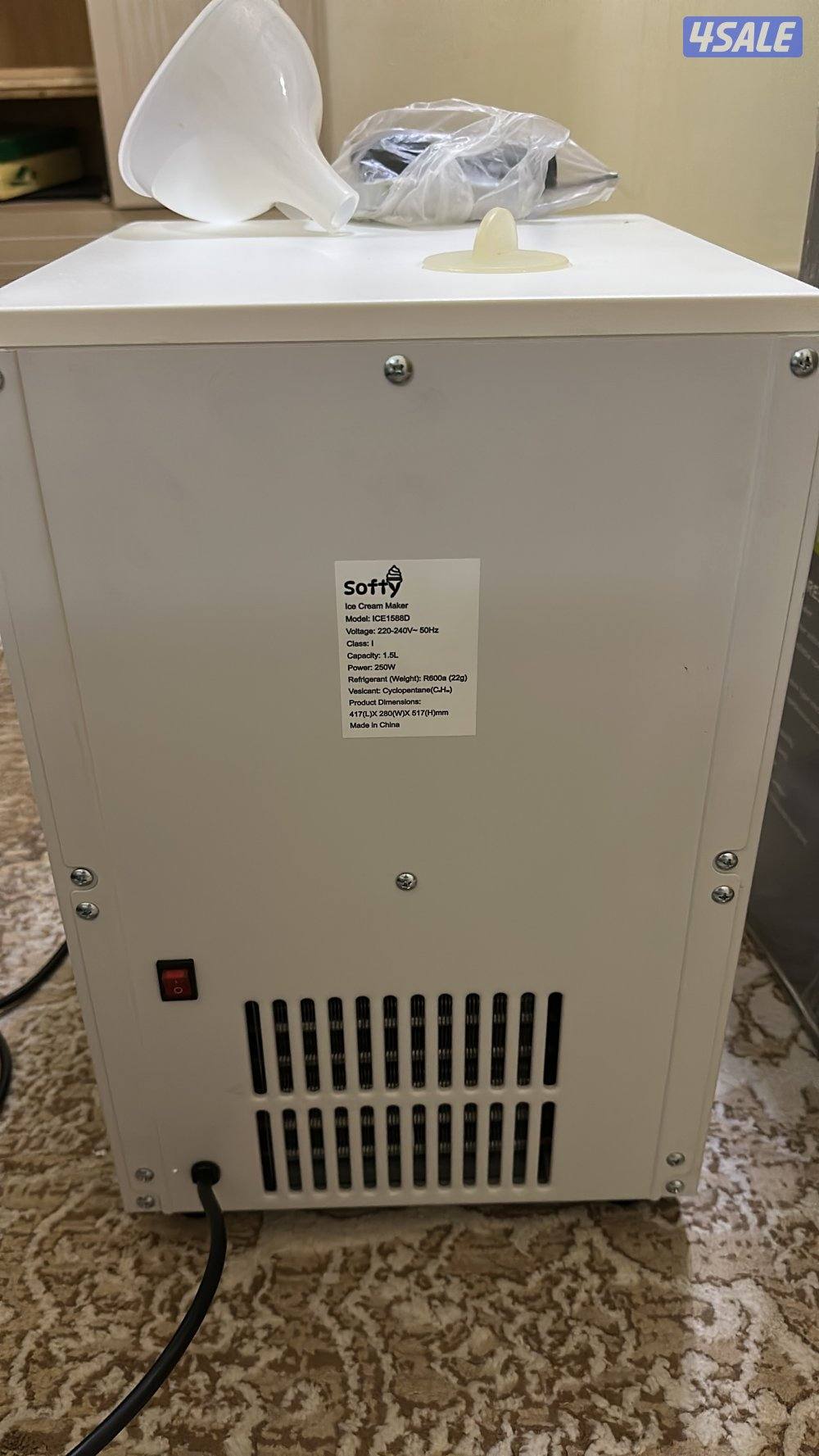 للبيع مكينه ايسكريم لتر ونص1