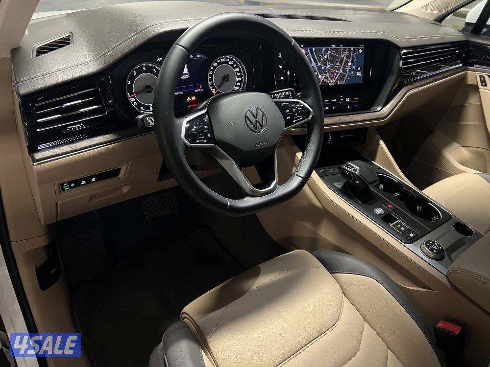 ‏VOLKS WAGEN TOUAREG V6 20228