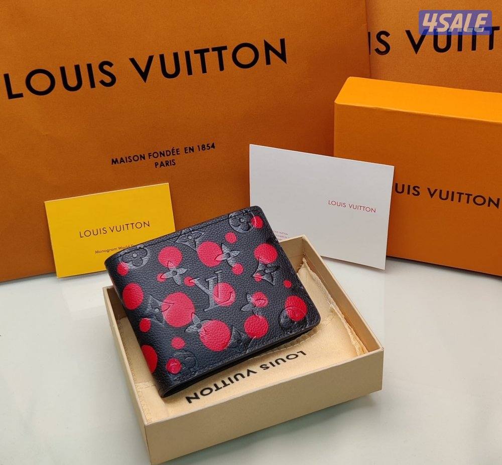 محفظتك ما هي مجرد مكان للفلوس… هي مقياس لذوقك14