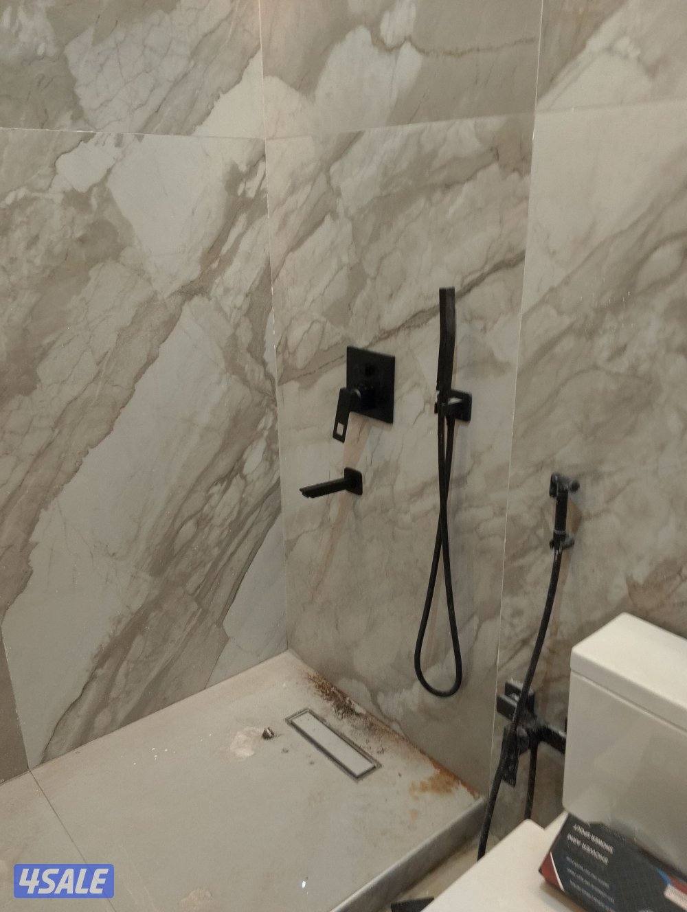 فني صحي وتمديد وتشطيب حمامات وتغيير السيراميك4