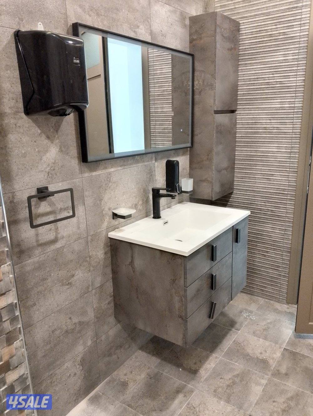 فني صحي وتمديد وتشطيب حمامات وتغيير السيراميك10