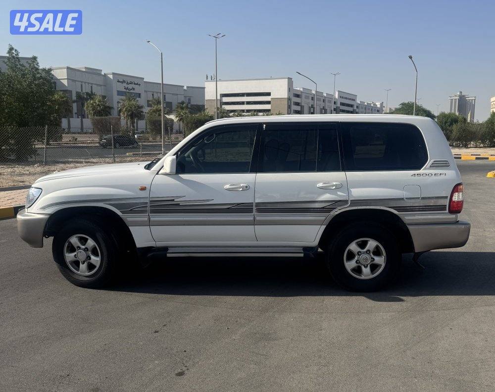 لاند كروزر 20024