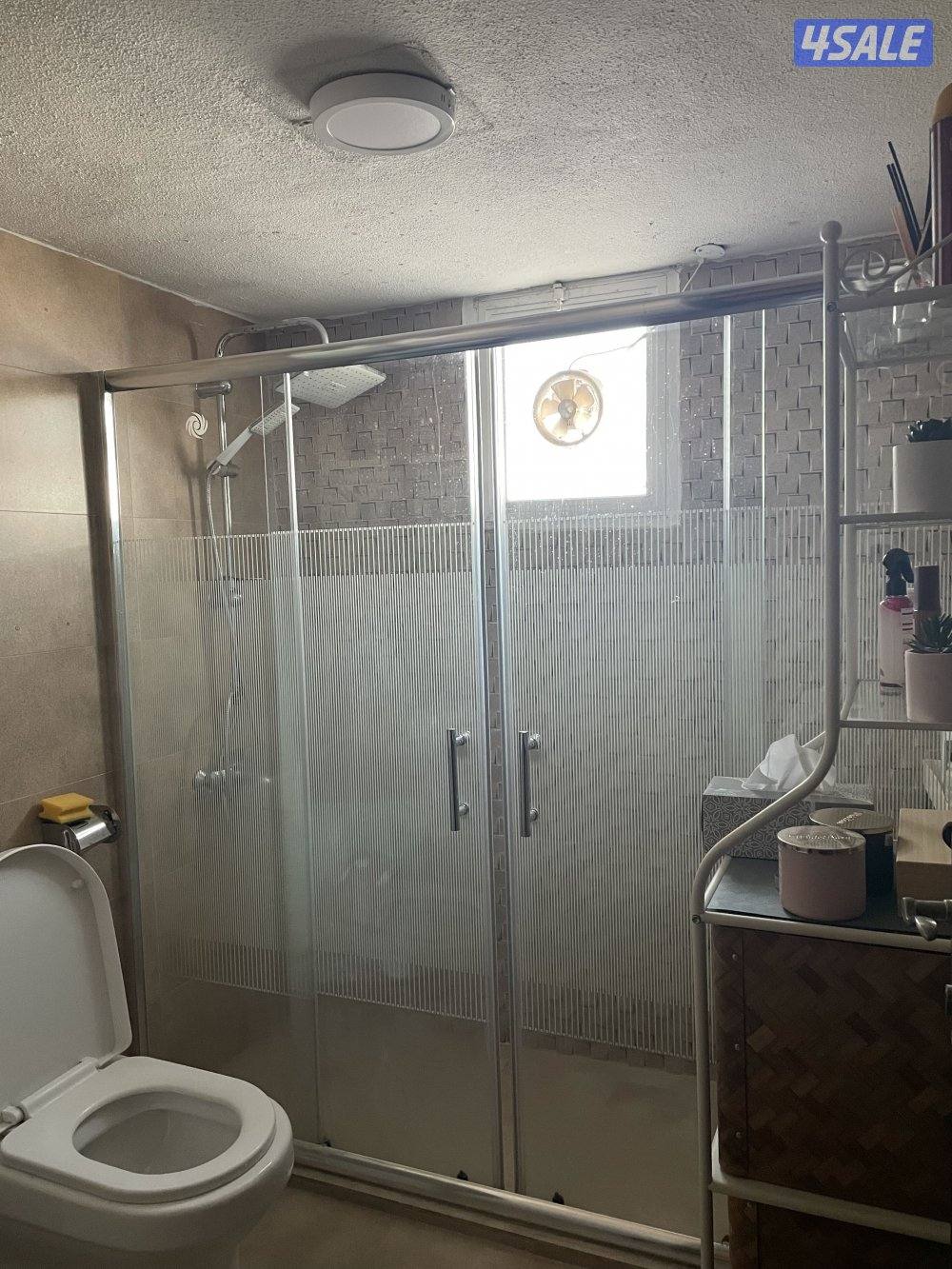 للبيع شقة غرفة وصالة بالسالمية شارع قطر7