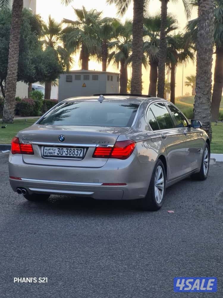 للبيع BMW730 Li9