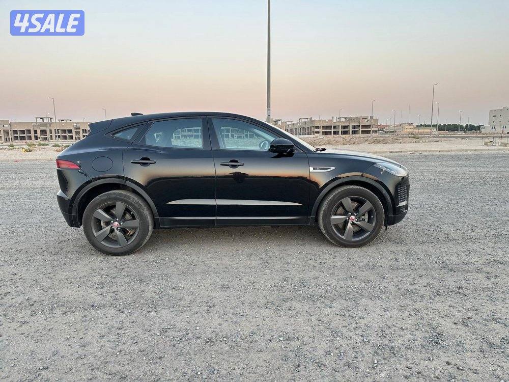 جيب جاكوار E Pace إس ٢٠١٩ ماشي ٨٣ الف2