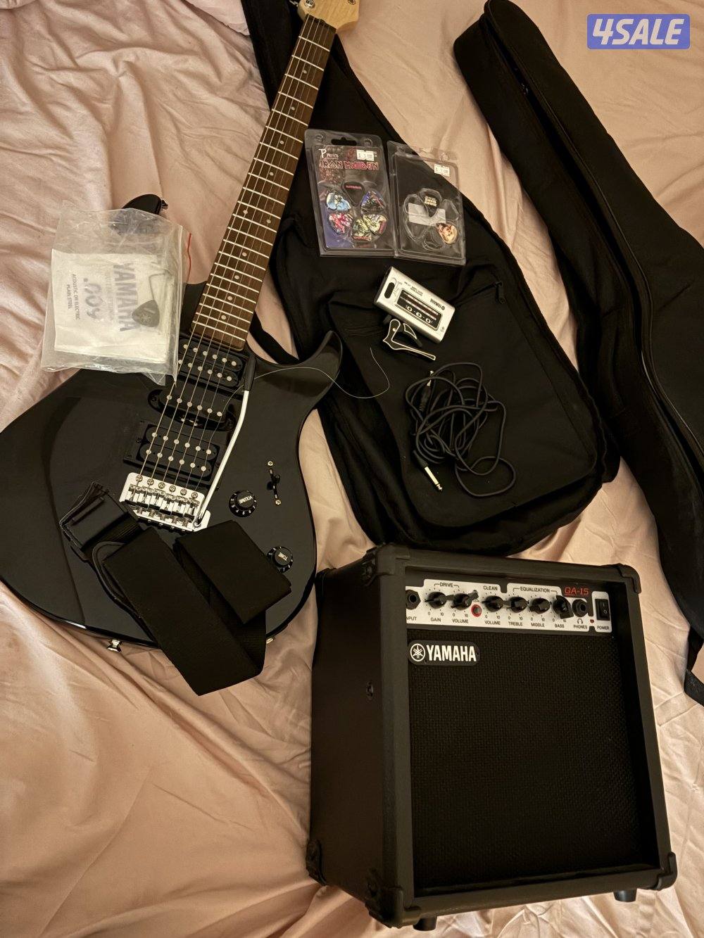 جيتار كهربائي وجيتار كلاسيك بعرض لا يطوف 🎸7