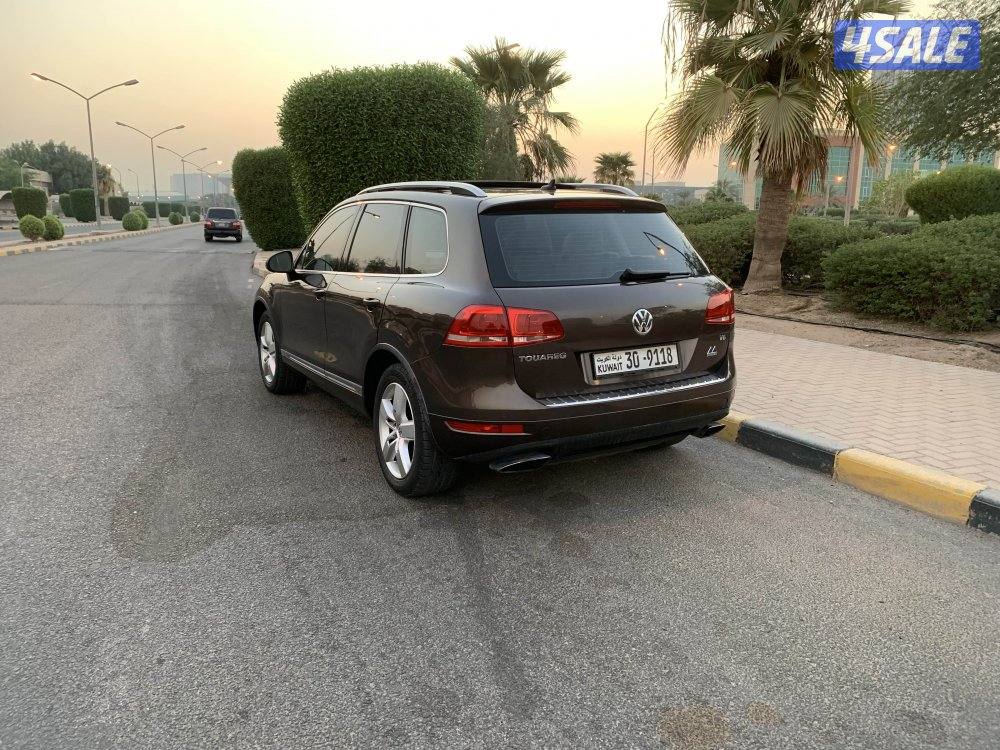 للبيع فولكس واجن طوارق موديل 2013 كامل المواصفات ماشي١٦٥ الف فقط3