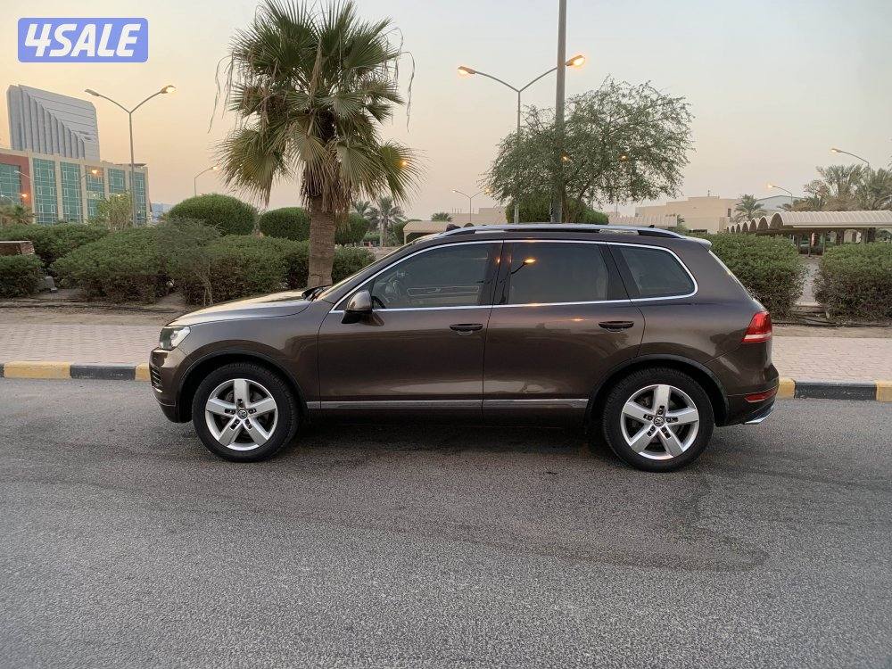 للبيع فولكس واجن طوارق موديل 2013 كامل المواصفات ماشي١٦٥ الف فقط4