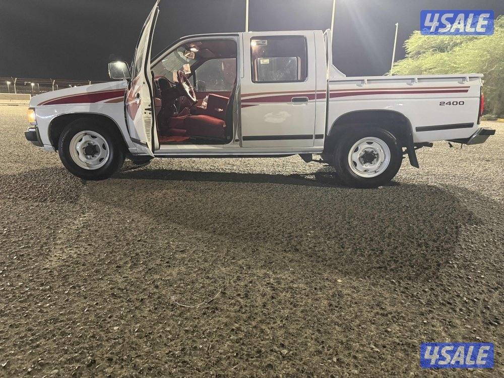 ددسن ١٩٩٦ نظيف داخليه ومجدد خارجي وتكيف بارد موتر أنتيك واستعمال وشكرا0