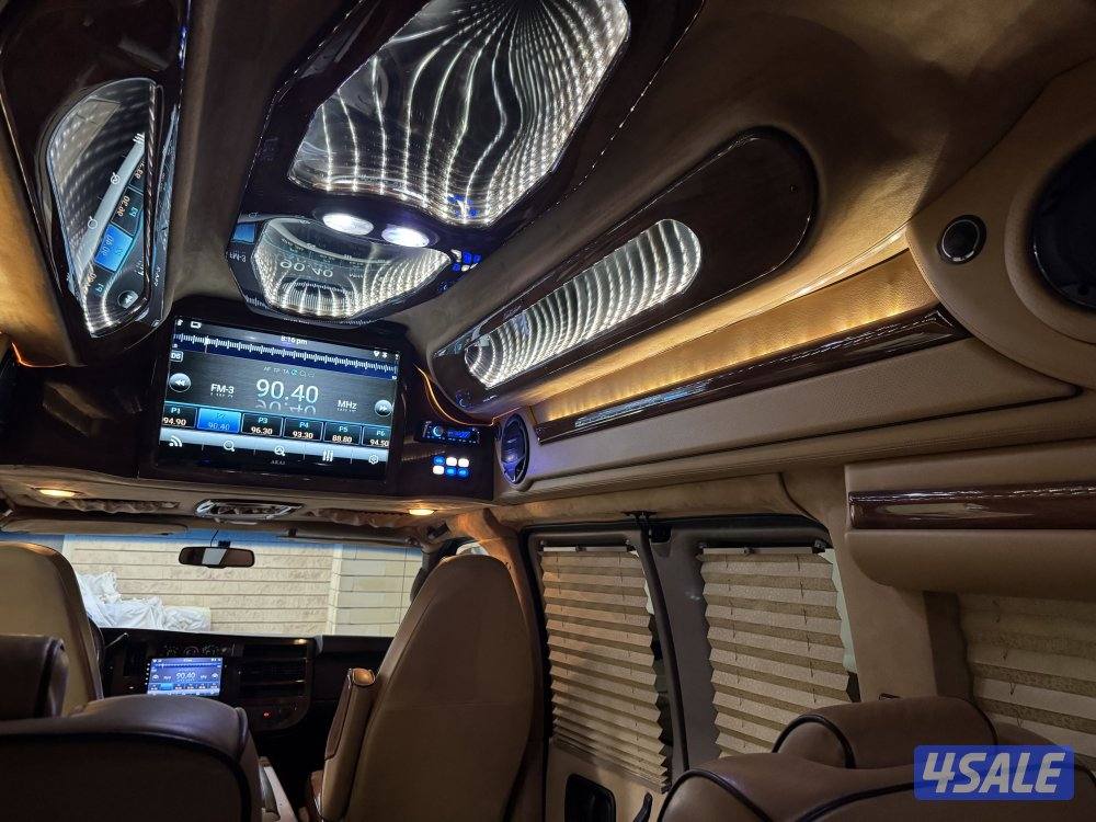 للبيع فان اللون اسود20132