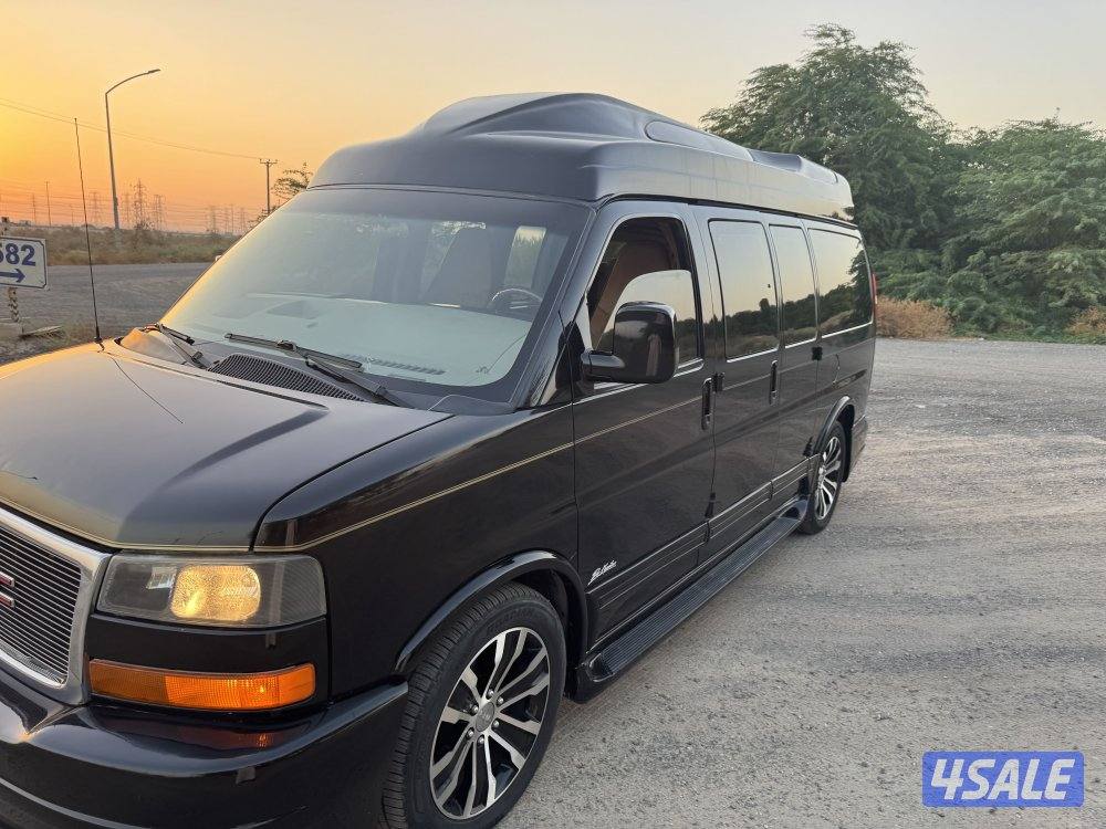 للبيع فان اللون اسود201311