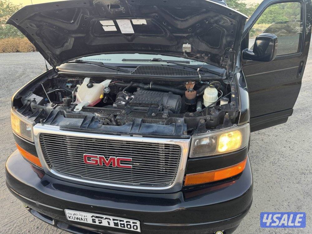 للبيع فان اللون اسود201314