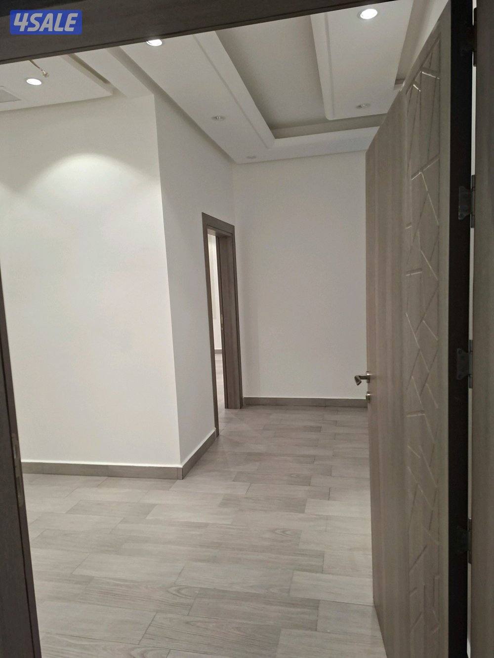 للايجار شقة بجنوب عبدالله المبارك لمعاريس أو اسرة صغيرة للجادين فقط1