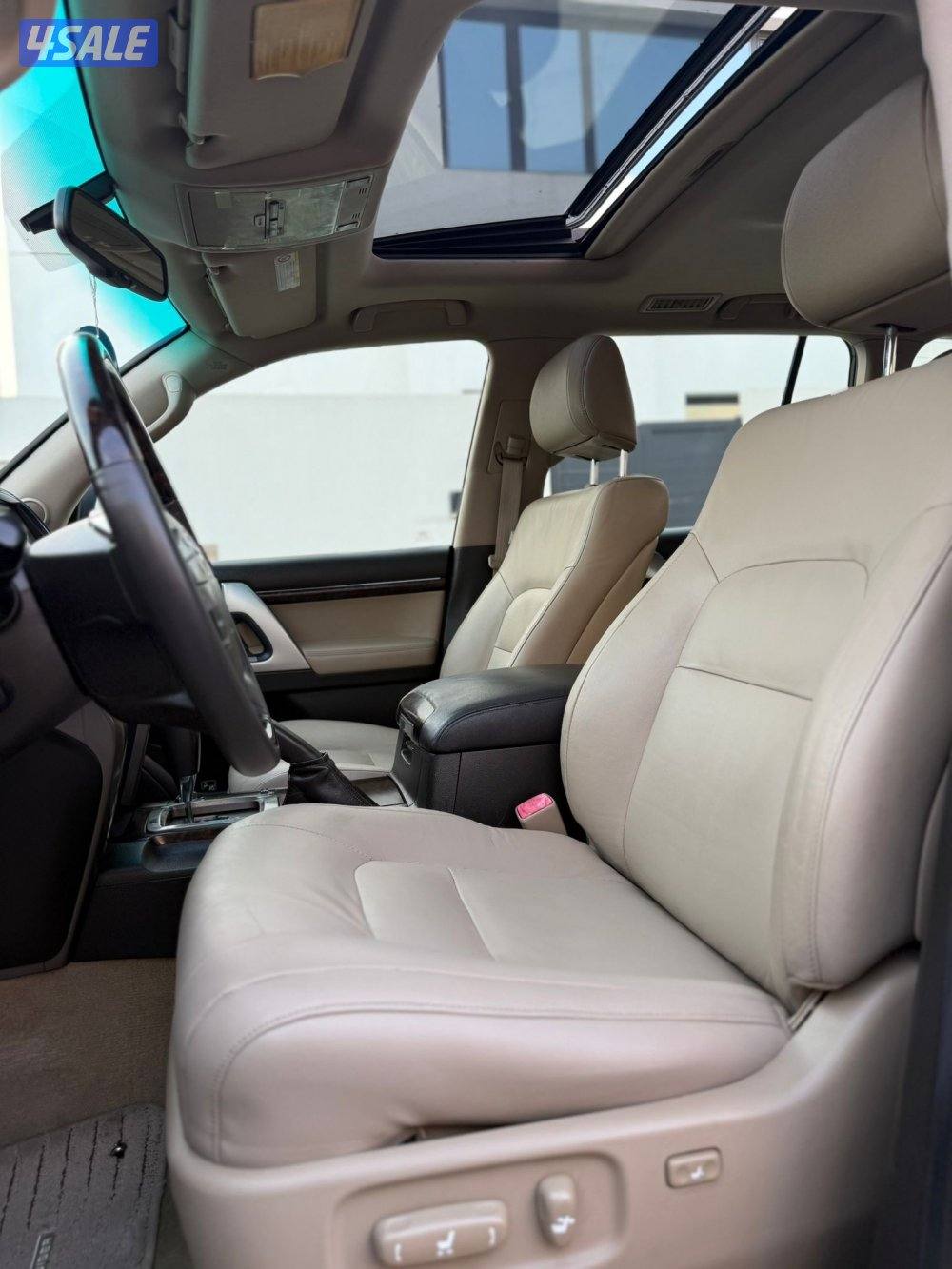 لاند كروزر VX-R6