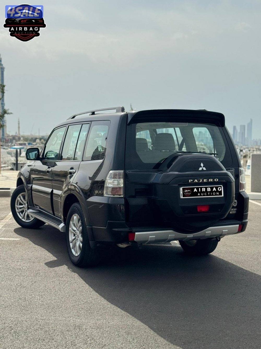 باجيرو موديل 2020 
عداد 81 الف 
ماكينه 3.8 cc كامل المواصفات2